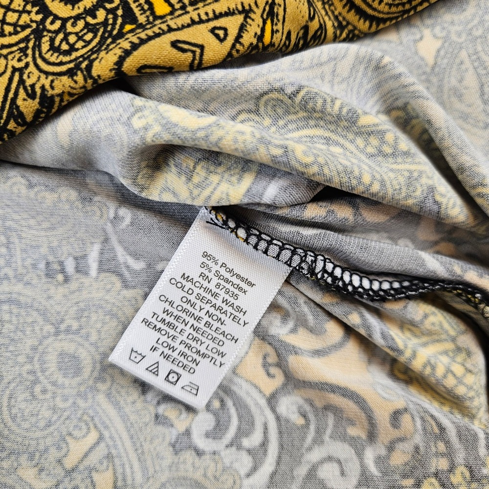 Susan Graver Liquid Knit Tunic Top 2X Black Yellow Paisley Damask 3/4 Sleeve - Picture 6 of 7